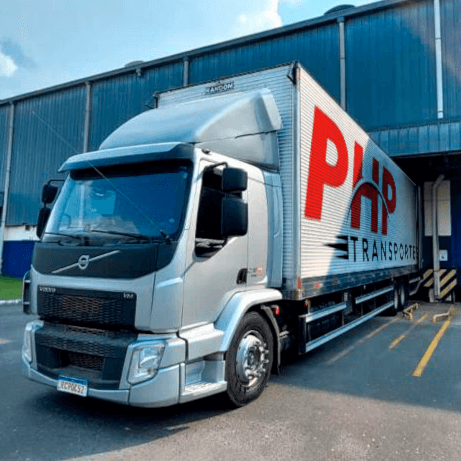 Caminhão de frota própria - PHP Transportadora Caminhão de frota própria - PHP Transportadora